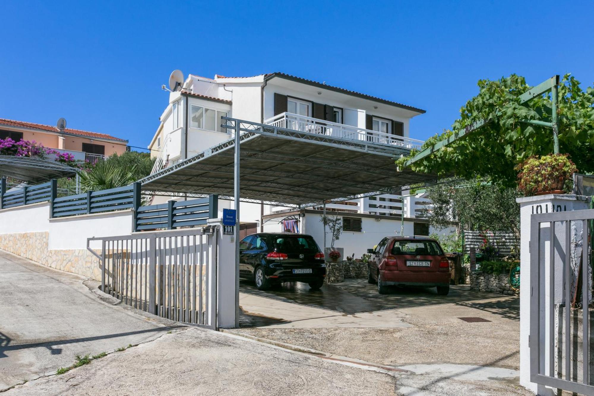 Apartments By The Sea Slatine, Ciovo - 6000 المظهر الخارجي الصورة